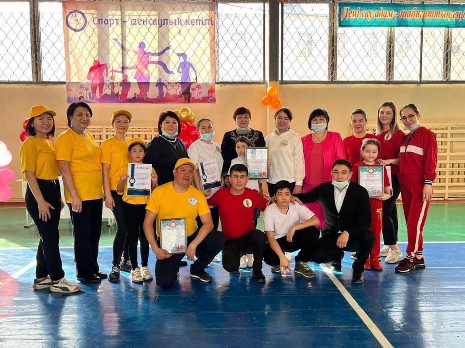 🏆Ұрпаққа тәлім беруде білім сапасын жақсарту жолында, мектеп, ата-ана және оқушы үштік одақ болып жұмыла белсенділік танытса, оң нәтижеге қол жеткізу аса қиынға соқпайды.