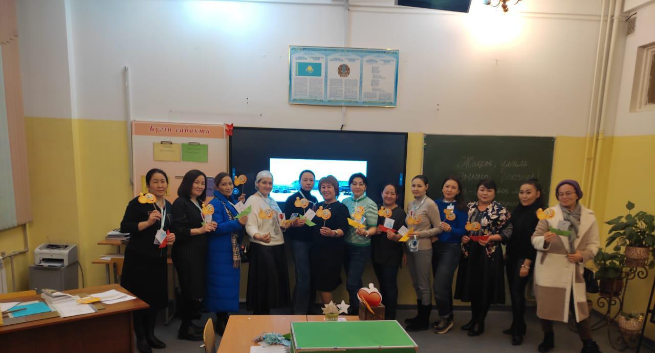 18-20 қаңтар аралығында 1-11 сыныптар арасында ата-аналар жиналысы өткізілді.